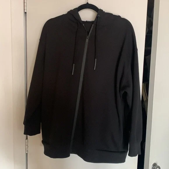 ZARA LIMITLESS CONTOUR COLLECTION SWEATSHIRT - Picture 3 of 9
